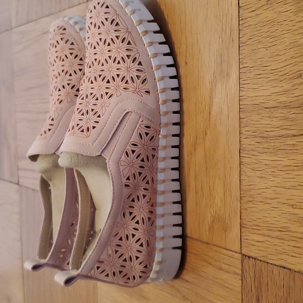 Summer shoes, size 39